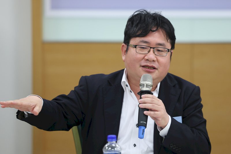 矢板明夫：我在中国当记者【音频】