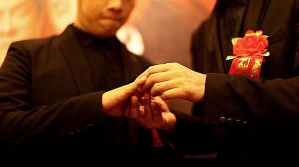 王吉舟：我又相信爱情了 | 论北理工同性恋大瓜【音频】